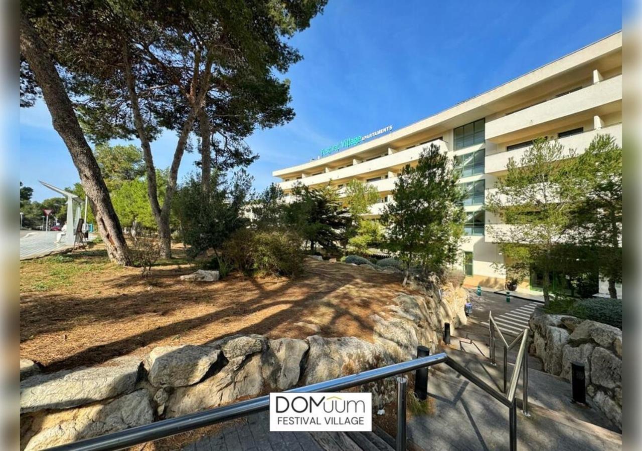 Domuum Holidays - Festival Village Salou Exterior foto